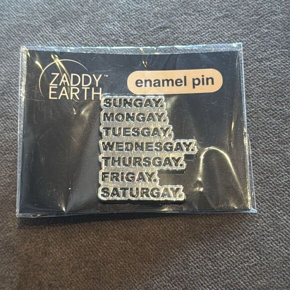 ZADDY EARTH Enamel Pin Sungay Mongay Tuesgay Wednesgay Thursgay Frigay Saturgay - Picture 1 of 4